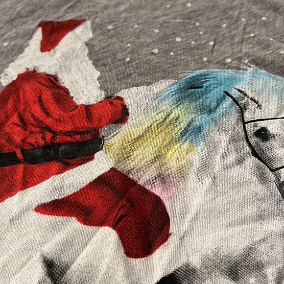 Wildfox Santa and unicorn tee, size L NWT! - Picture 4 of 5